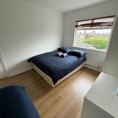 Nice Triple Room At 2 Iveragh Rd-6 Dublin Exteriér fotografie